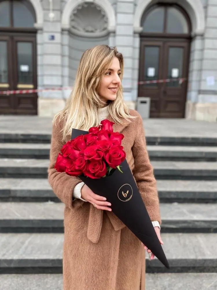 Črni stožec z Vrtnicami